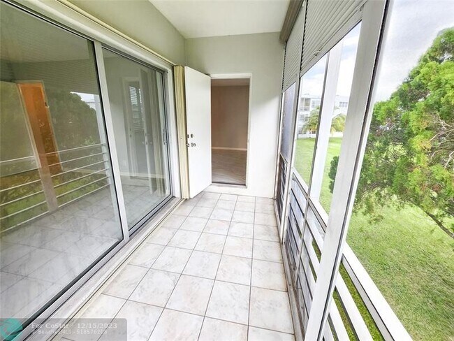 Foto del edificio - 2300 Park Ln