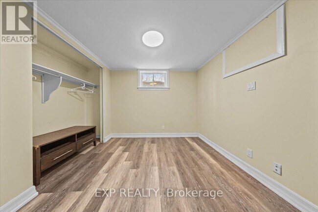 Building Photo - 494 Wentworth Ave