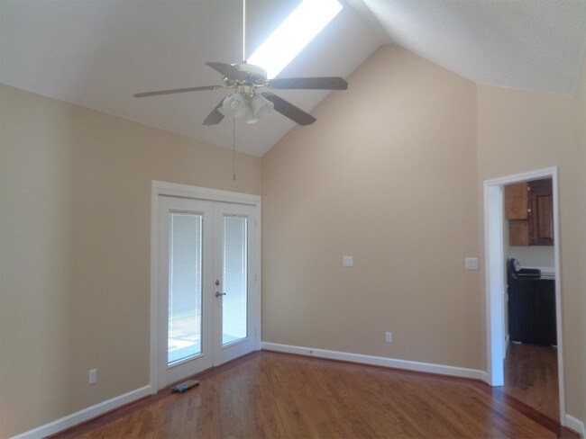 Building Photo - 6129 Powell Ridge Rd