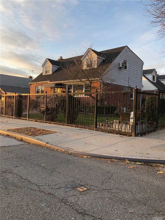 24215 Hillside Avenue, Queens, NY 11426 Apartment for Rent in Queens