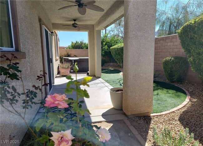 Foto del edificio - 10465 Saddle Mountain St