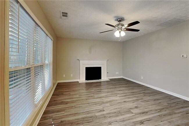 Foto del edificio - 81 Summerfield Crossing