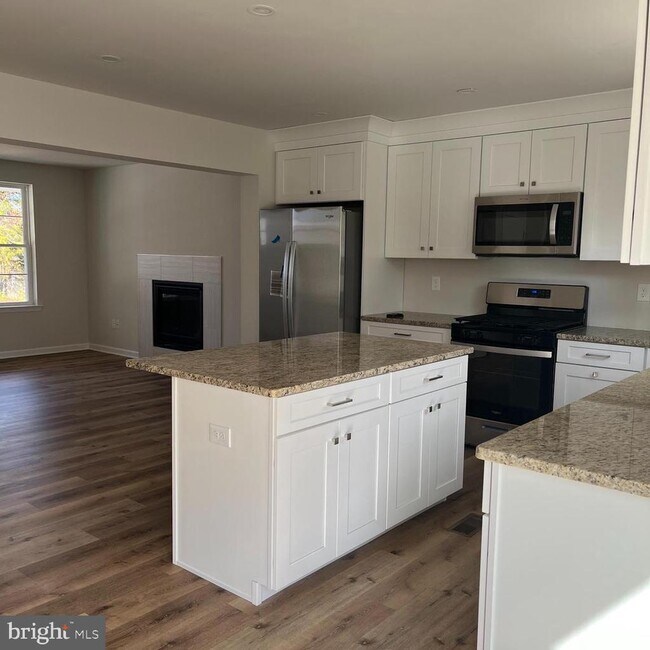 Foto del edificio - 7 Maloney Ave