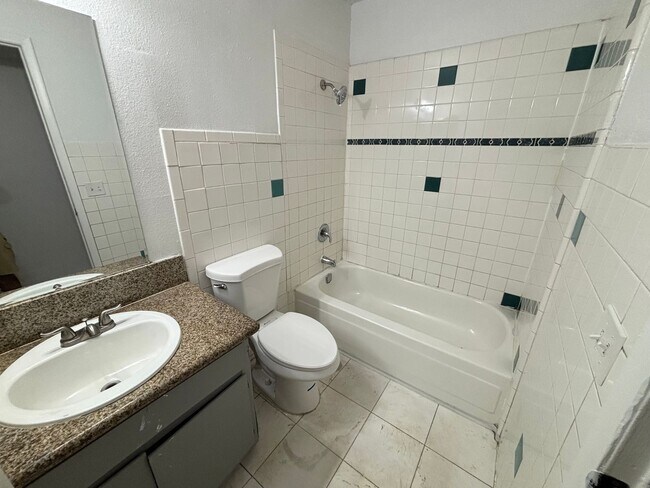 Foto del edificio - 6991 Kepler Dr