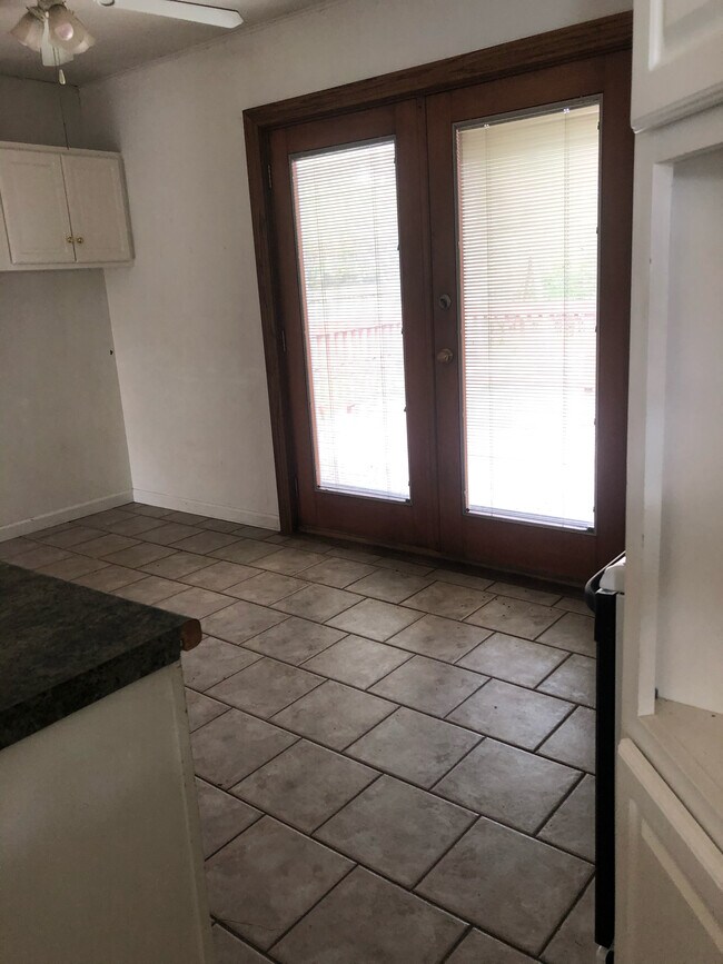 2528 Masters Dr, Cape Girardeau, MO 63701 House for Rent in Cape