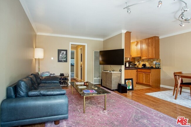 Building Photo - 2311 4th St