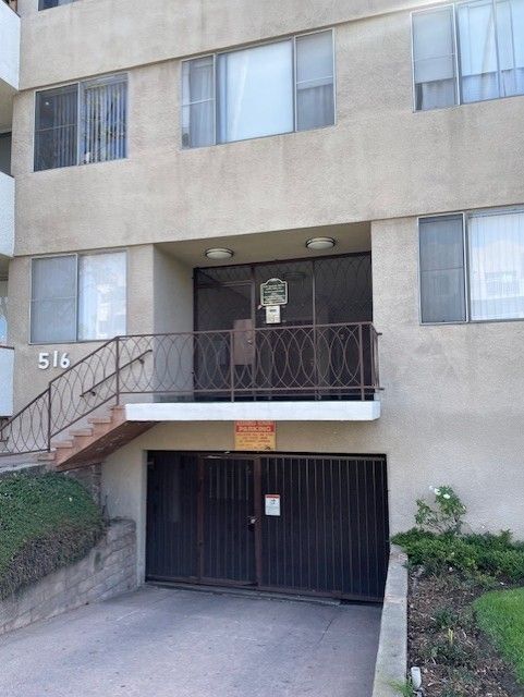 Foto del edificio - 516 S Alexandria Ave