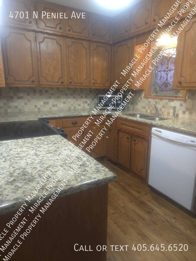 Foto del edificio - 4701 N Peniel Ave