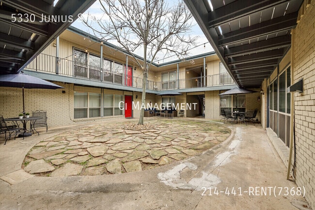 Building Photo - 5330 Junius St