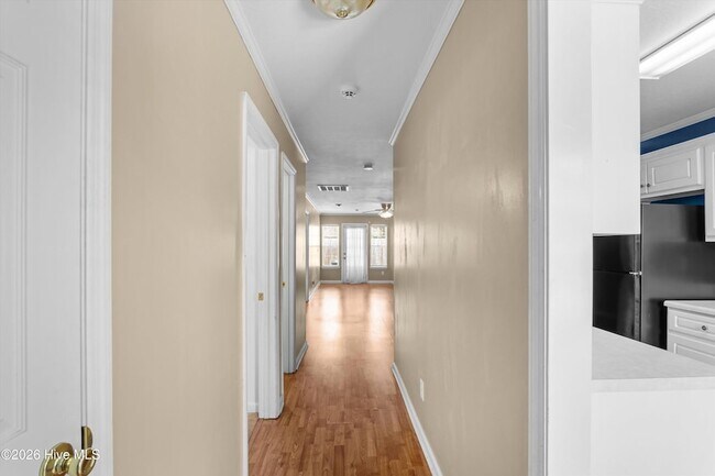 Building Photo - 113 Brittany Way