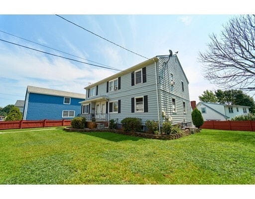 Building Photo - 1305 Salem St
