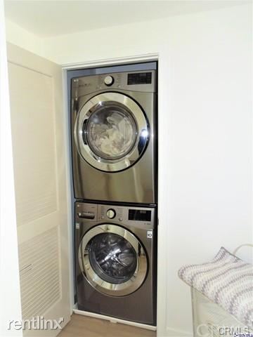 Foto del edificio - 3 br, 3.5 bath Townhome - 10831 W Riverton Ct