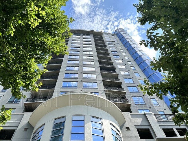 Building Photo - 222 12th St NE