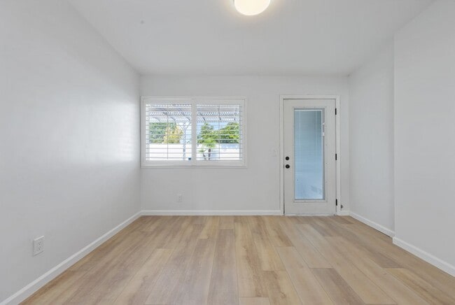 Foto del edificio - 3954 Armstrong St