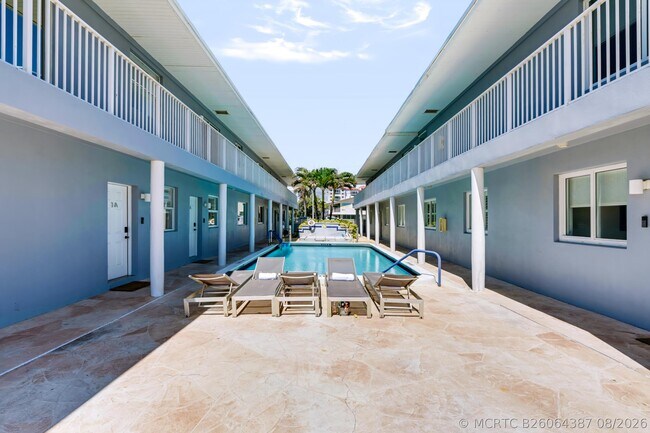 Foto del edificio - 604 N Ocean Blvd