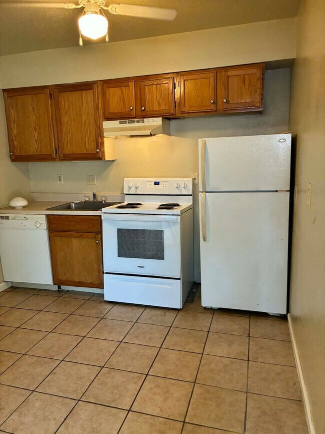 Foto del edificio - 1170 Grand Terrace Dr