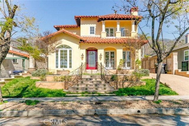Foto principal - 1953 Bellevue Dr