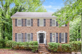 Building Photo - 195 Farm Hill Cir