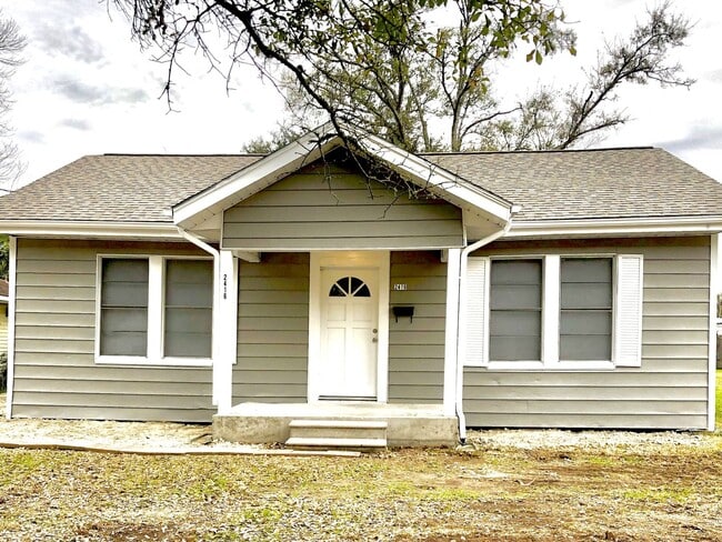 Building Photo - NISD home