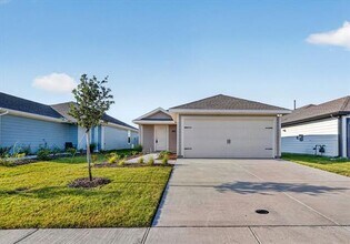 Building Photo - 1153 Northfield Dr