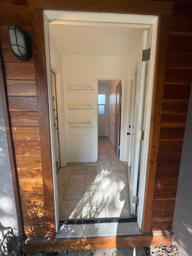 Building Photo - 14039 Gilmore St