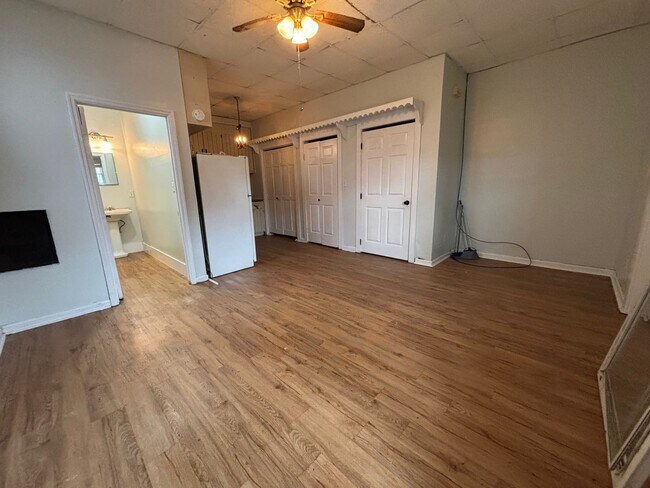 Foto del edificio - 709 Atlanta Hwy