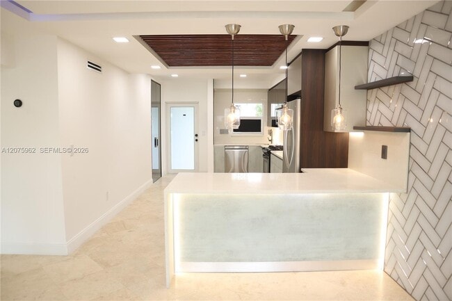 Building Photo - 13105 Ixora Ct