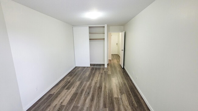 Building Photo - Hanna Estates Apartments