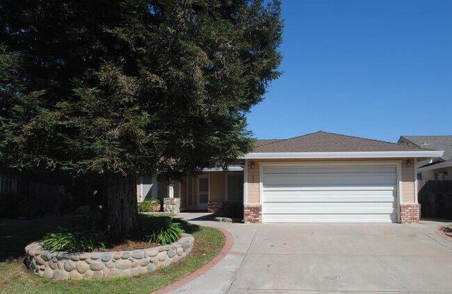 Building Photo - 1025 Old Mill Cir