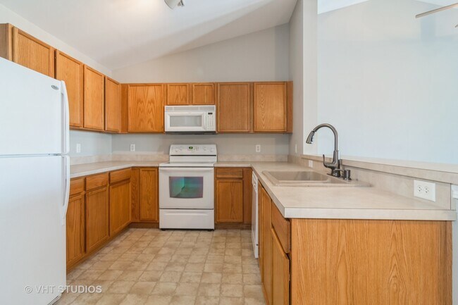Building Photo - 126 Bertram Dr