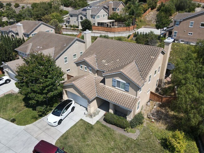Building Photo - Beautiful 5BD/3BA Home In Oceanside