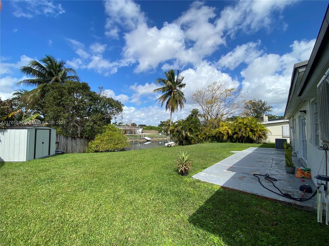 Foto principal - 11121 SW 46th St