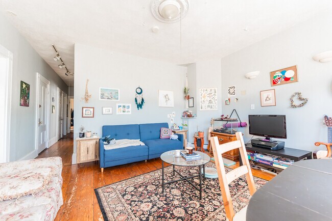 Foto del edificio - 394 Centre St