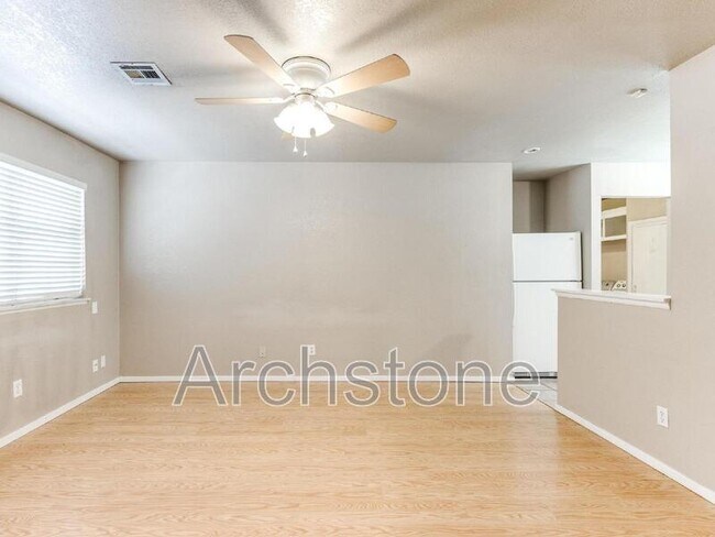 Foto del edificio - 501 S Santa Fe Dr