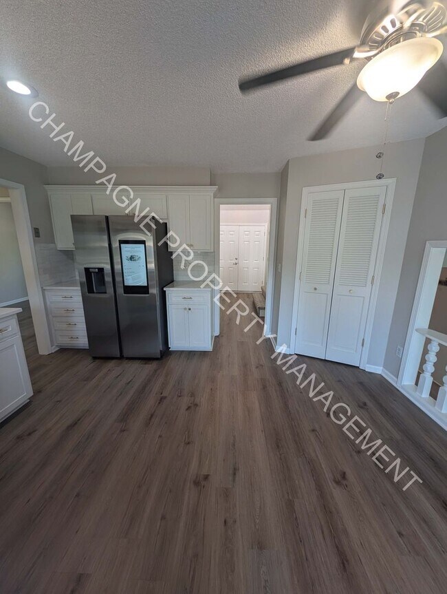 Foto del edificio - GORGEOUS LENEXA HOME FOR RENT - FLAT ROCK ...