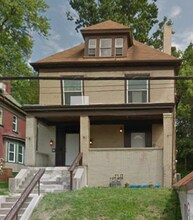 Building Photo - 42 Waldorf St