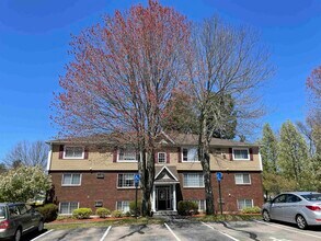 Building Photo - 3981 Brown Ave
