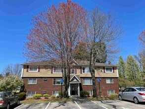 Building Photo - 3981 Brown Ave