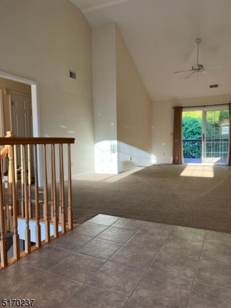 Foto del edificio - 8 Oak Point Dr