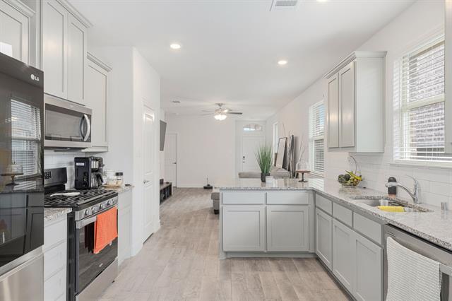 Building Photo - 7028 Windmill St