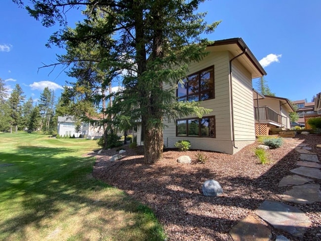 Building Photo - 562 St Andrews Dr