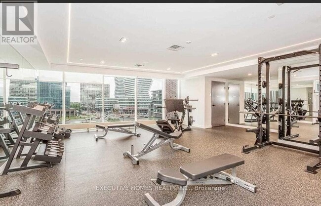 Photo du bâtiment - 4065 Confederation Pkwy