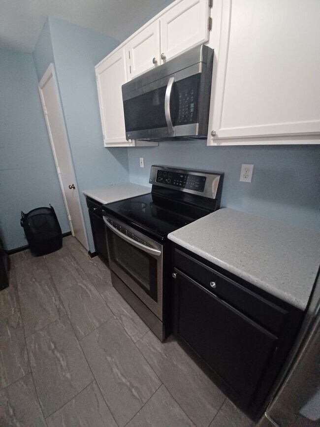 Foto del edificio - 4629 Shallowford Cir