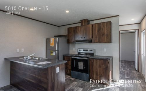 Foto del edificio - 5010 Opal St