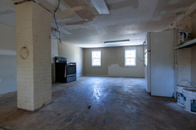 Building Photo - 2118 Northview Ave