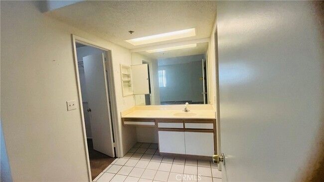 Foto del edificio - 44508 15th St E