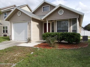 Building Photo - 2531 Townsquare Dr