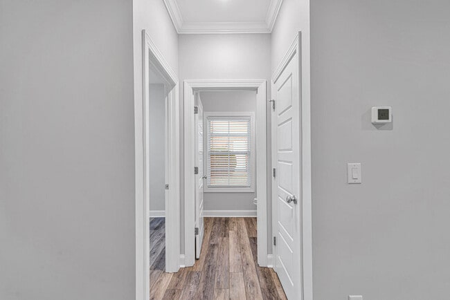 Foto del edificio - 707 Riva Ridge Rd