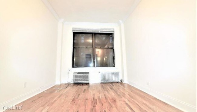 Building Photo - 417 W 58th St