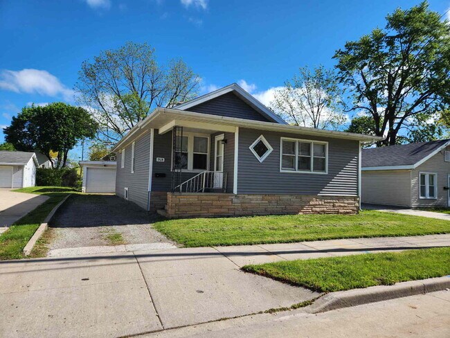 Foto del edificio - 3 Bedroom with Garage